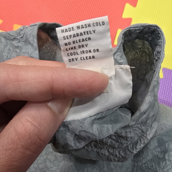 Fashion Options Women's Size 10 Gray Silk Blouse Floral Jacquard Textured Top - Picture 7 of 7